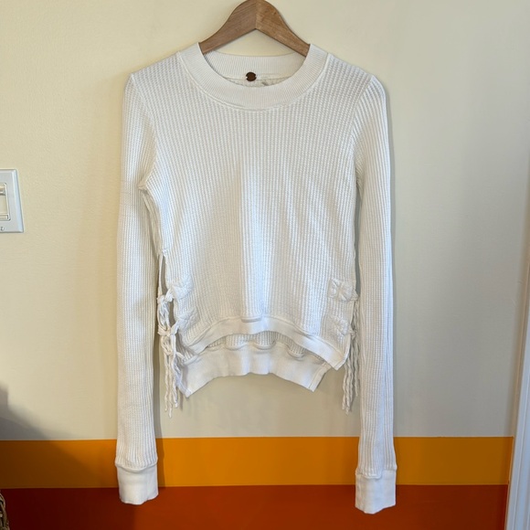 Free People One Interlaken Cropped Thermal . - Picture 2 of 7